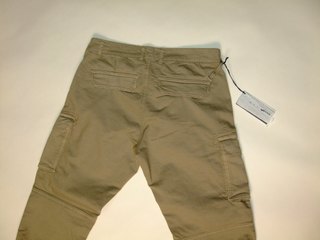 GAS TROUSERS Style No.360632 Material No.070914 STYLE NAME BOB GYM Color 1132 OLD SAND Size M