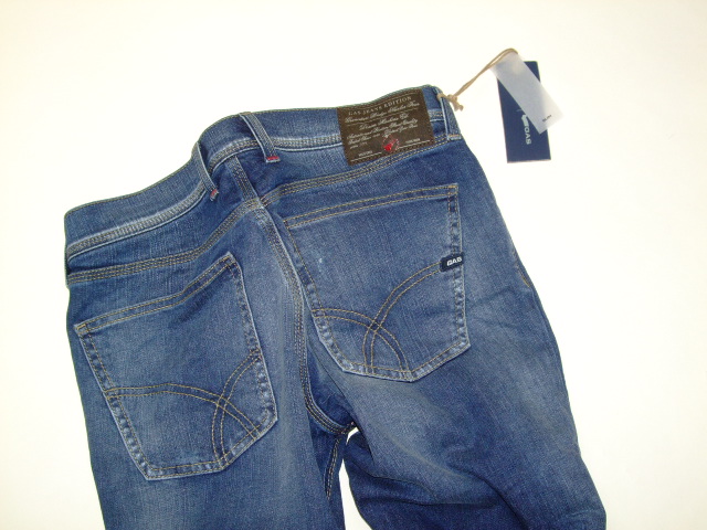 GAS JEANS Thema.JW02 Item.5 POCKETS Style No.351287 Material No.030879 STYLE NAME.ANDERS K BLUE DENIM COMFORT 12 OZ Length.32 Color.W179 W179 Size.32 99%COTTON 1%ELASTANE MADE IN ROMANIA